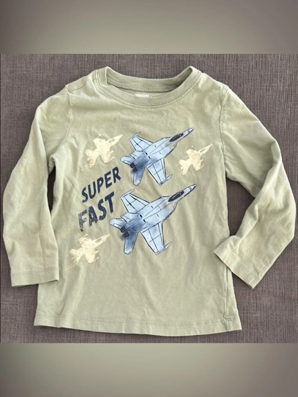 5/$20 Oshkosh toddler boy longsleeve shirt 3T